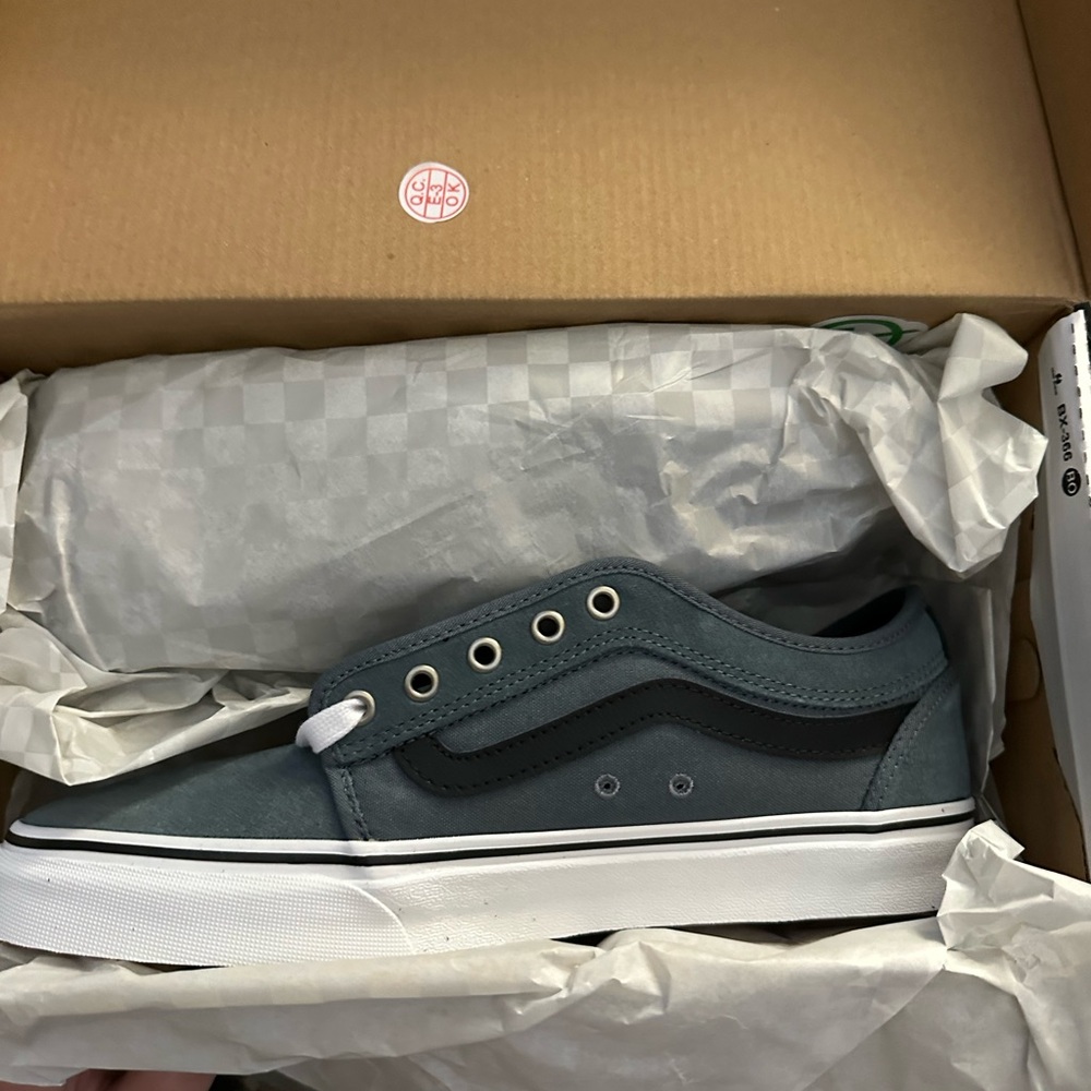 Vans Men's Black and Dark Gray Sneakers